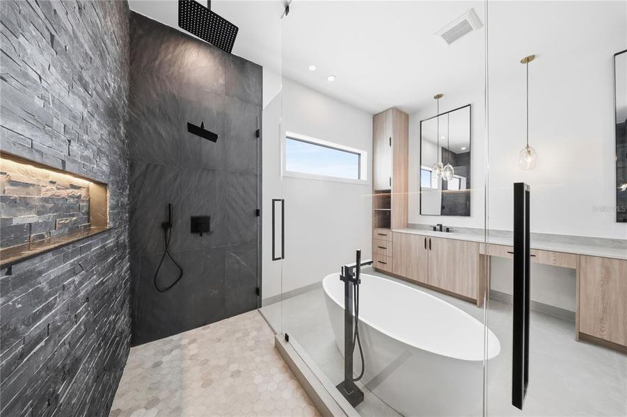 Furnished interior view inside a new home in , Tampa (Image 39).