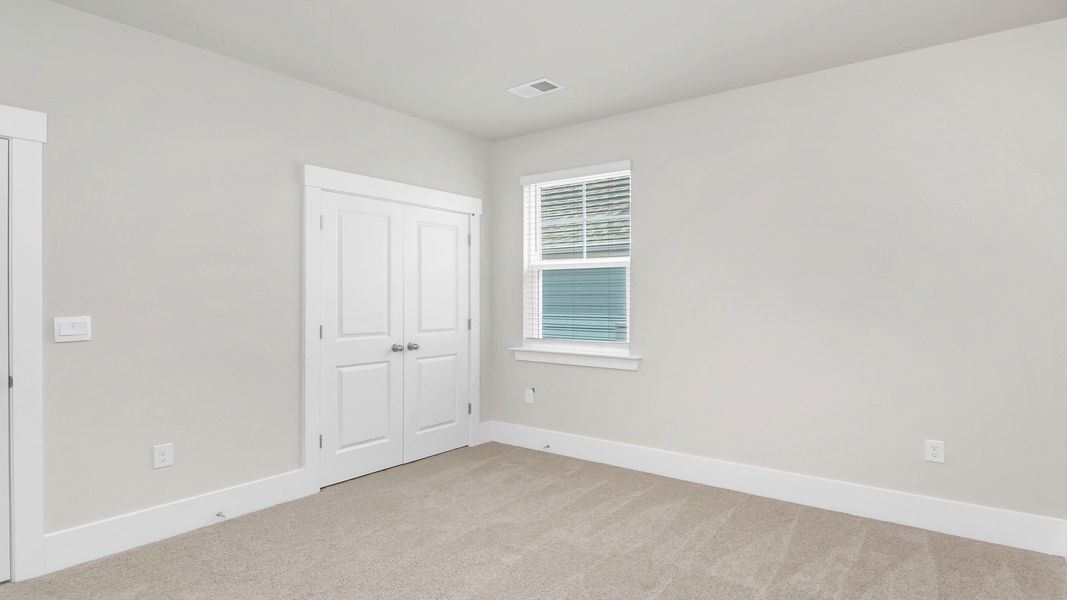 Spacious, unfurnished interior of a new home in Shell Pointe, Gilbert (Image 19). Spacious, unfurnished interior of a new home in Shell Pointe, Gilbert (Image 19).