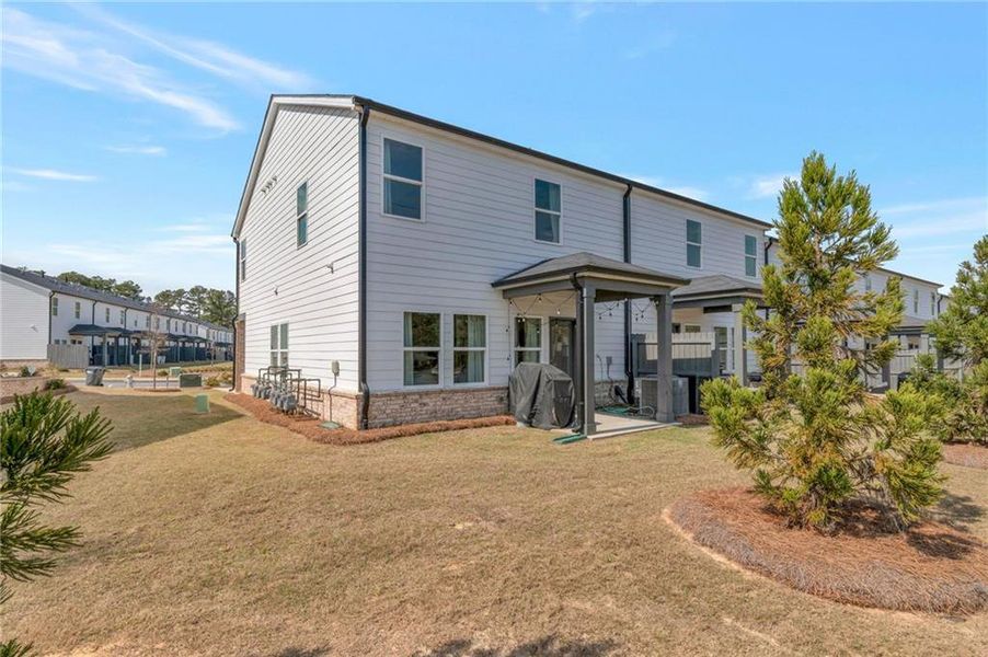 Exterior details and patio area of a home in , Snellville (Image 4).