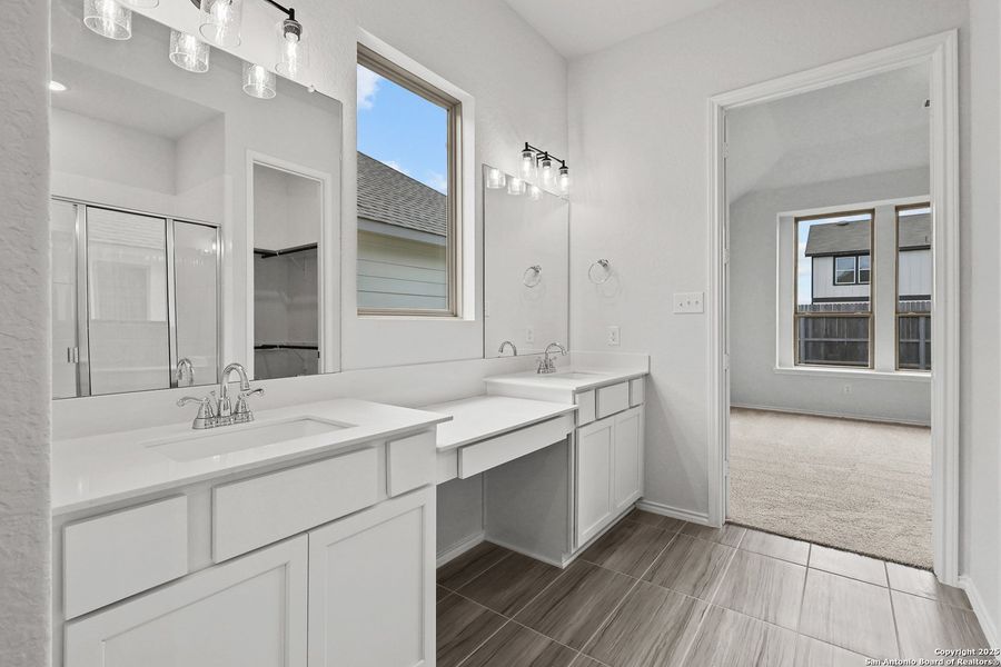 Furnished interior view inside a new home in Overlook at Creekside, New Braunfels (Image 8).