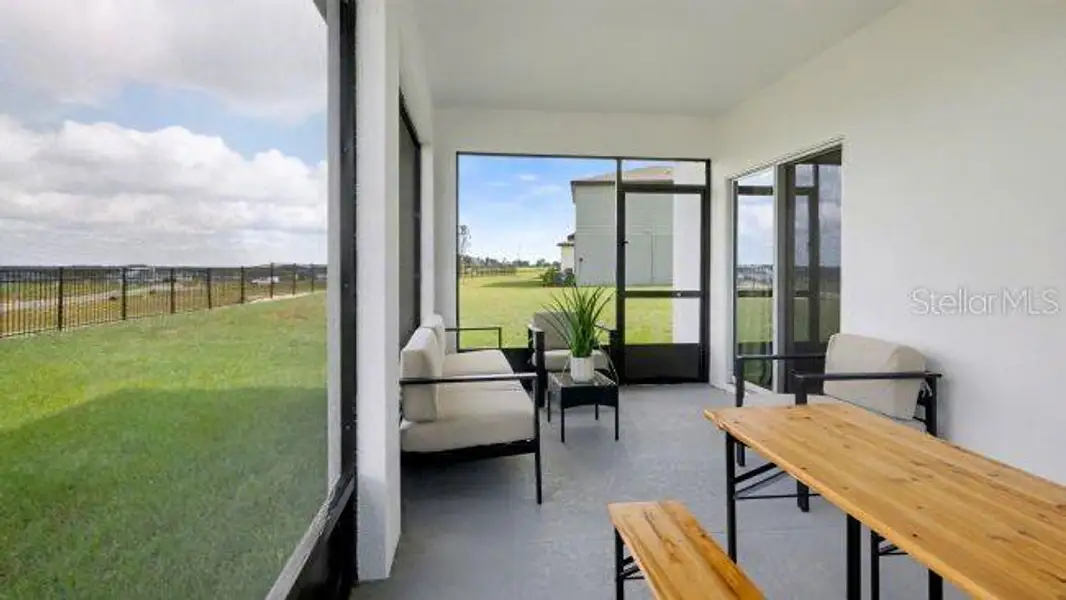 Exterior details and patio area of a home in Benton Hills, Brooksville (Image 3).