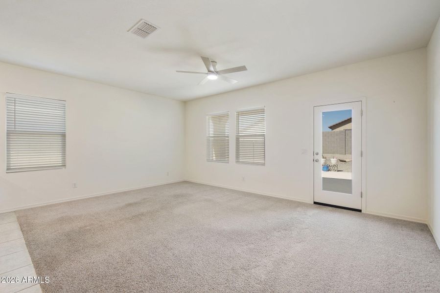 14-web-or-mls-_DSC2992 14-web-or-mls-_DSC2992