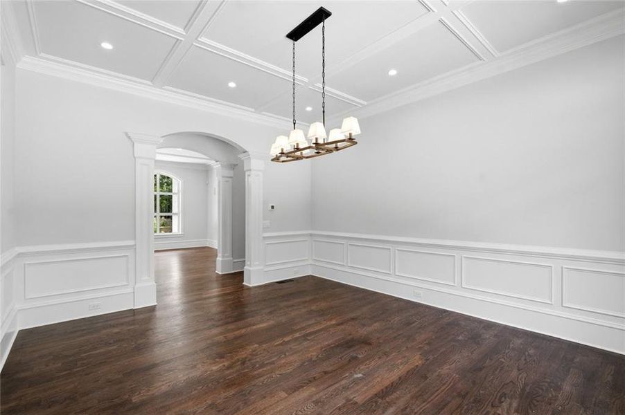 Spacious, unfurnished interior of a new home in , Roswell (Image 59).