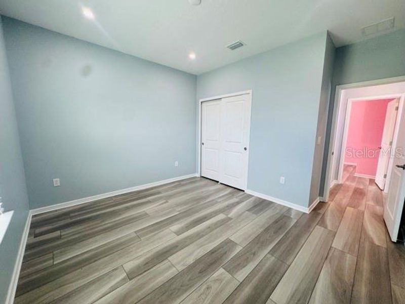 Spacious, unfurnished interior of a new home in , St. Cloud (Image 17).
