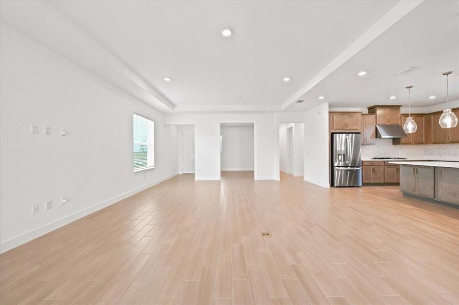 Spacious, unfurnished interior of a new home in , Palmetto (Image 25).