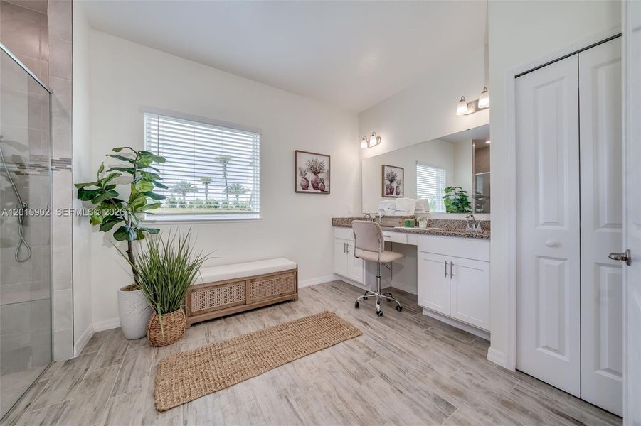 Furnished interior view inside a new home in , Port St. Lucie (Image 7).