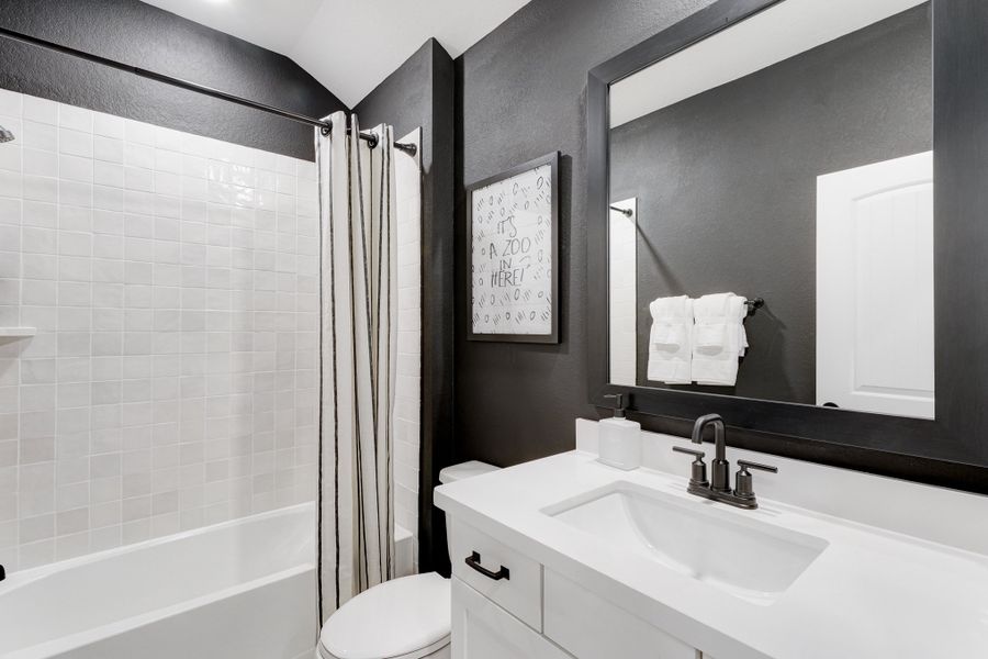 Representative furnished interior of a home built from the Messina by Beazer Homes in Bridgeland: Signature Collection, Cypress (Image 6).