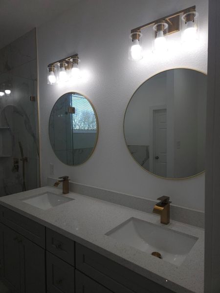 Furnished interior view inside a new home in , Baytown (Image 9).