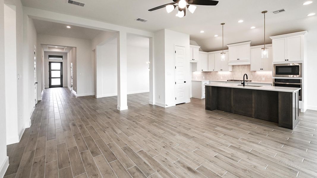 Spacious, unfurnished interior of a new home in Juniper Springs, Lockhart (Image 22).