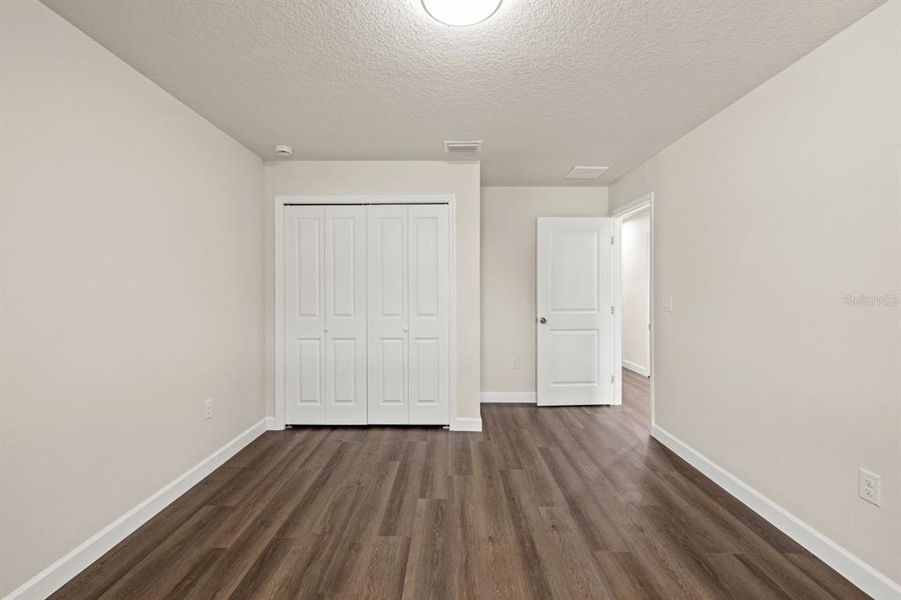 Spacious, unfurnished interior of a new home in , San Antonio (Image 35).