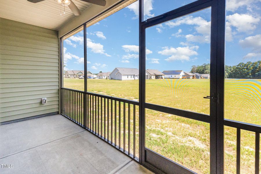 033_kv0a0536-edit_325