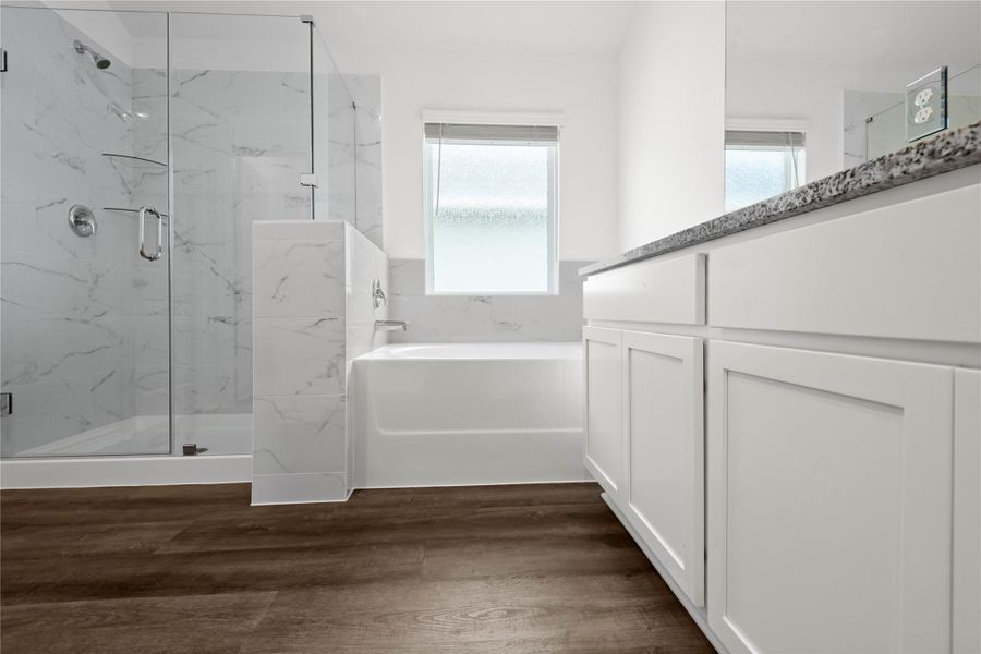 Photos are for visual representation only.