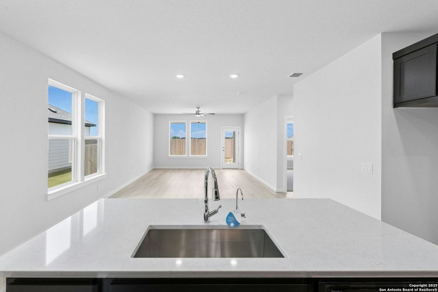 Image 27 of a home in Willowbrook.