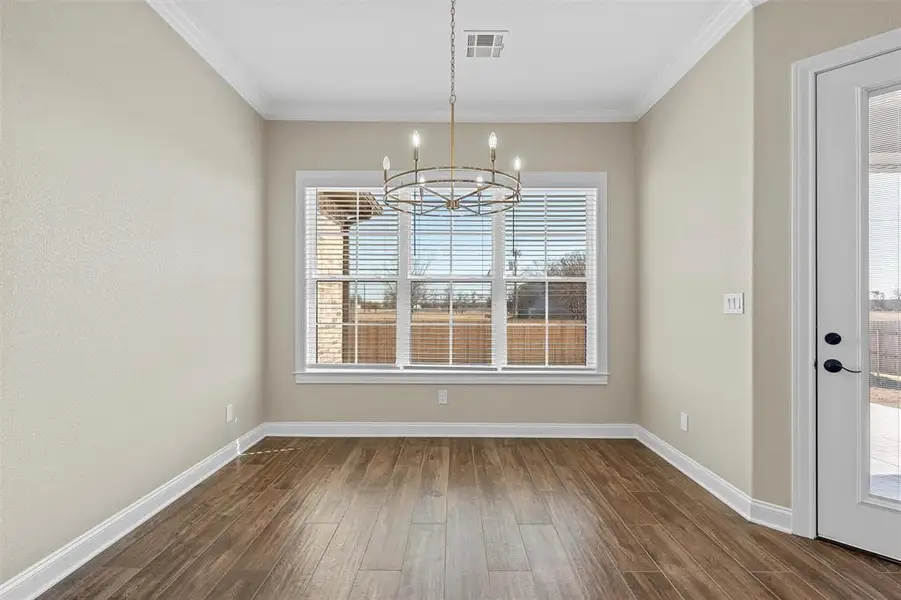 Spacious, unfurnished interior of a new home in , Robinson (Image 21).