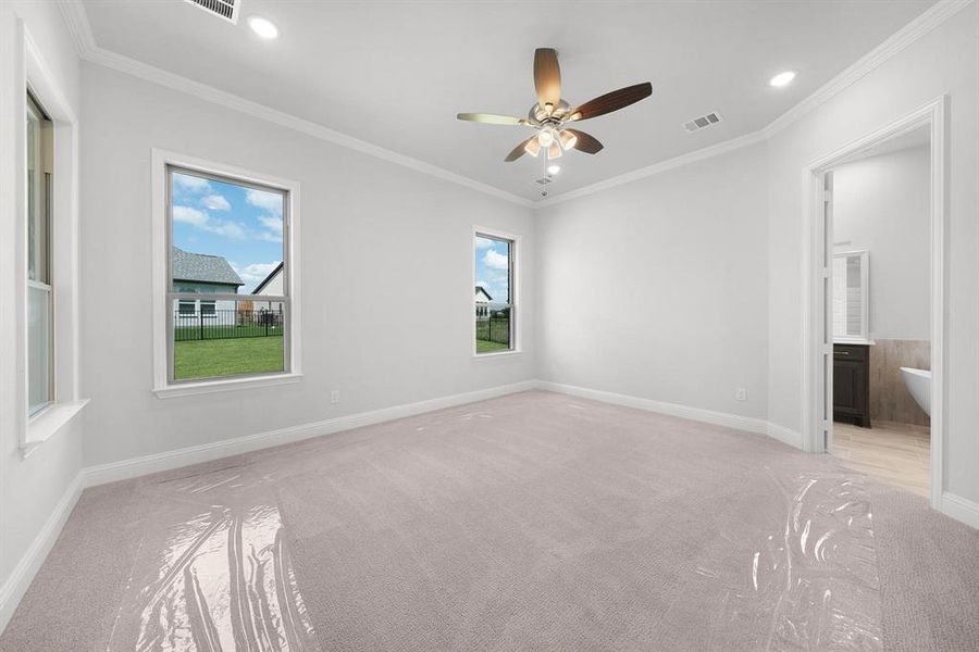 Spacious, unfurnished interior of a new home in Heath Golf and Yacht, Heath (Image 27).