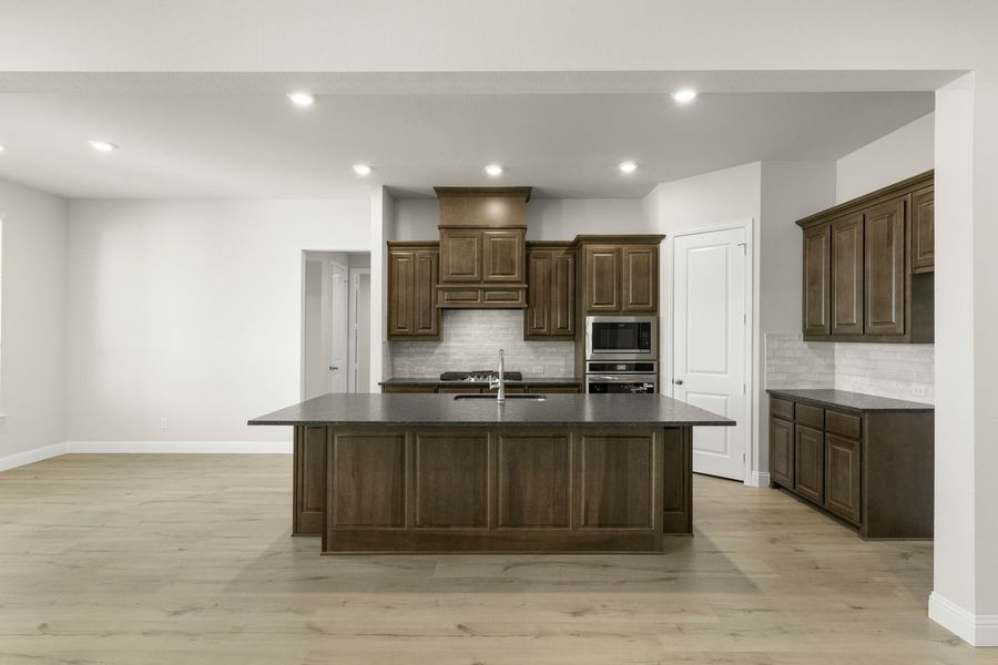 Furnished interior view inside a new home in Heritage, McLendon-Chisholm (Image 14). Furnished interior view inside a new home in Heritage, McLendon-Chisholm (Image 14).