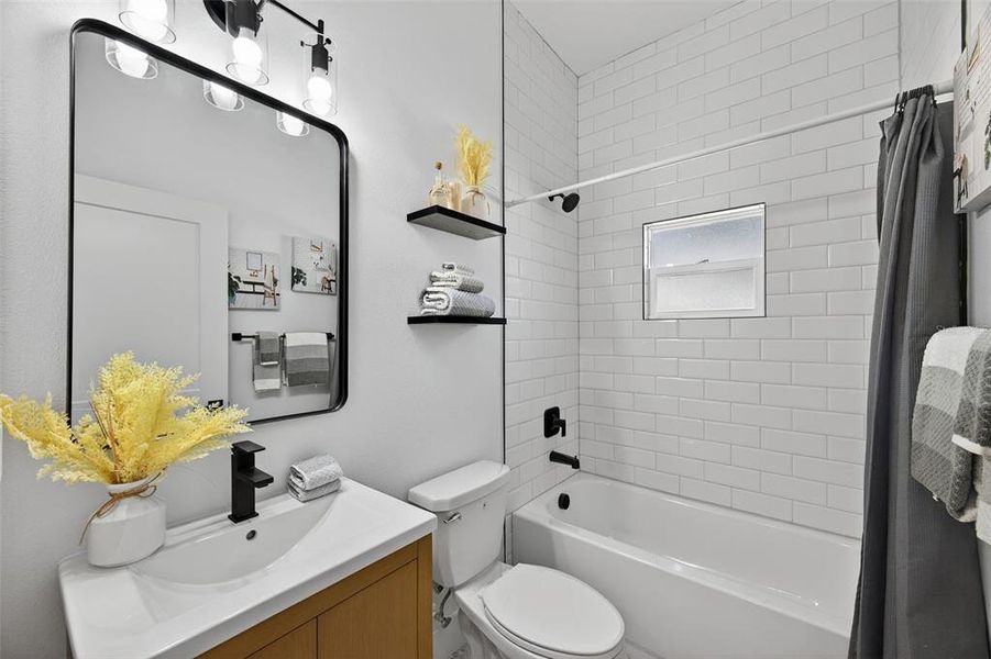 Furnished interior view inside a new home in , Tampa (Image 19). Furnished interior view inside a new home in , Tampa (Image 19).