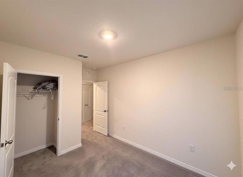 Spacious, unfurnished interior of a new home in , Davenport (Image 14).