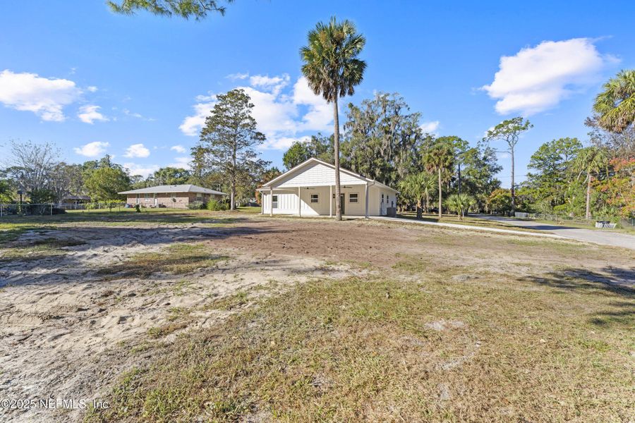 Image 37 of a home in . Image 37 of a home in .