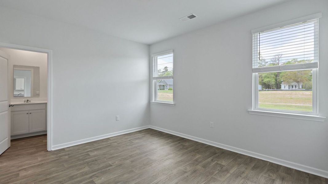 Spacious, unfurnished interior of a new home in North Shore, Summerton (Image 19).