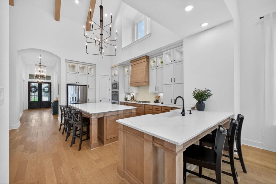 Furnished interior view inside a new home in Cross Creek West, Fulshear (Image 10).