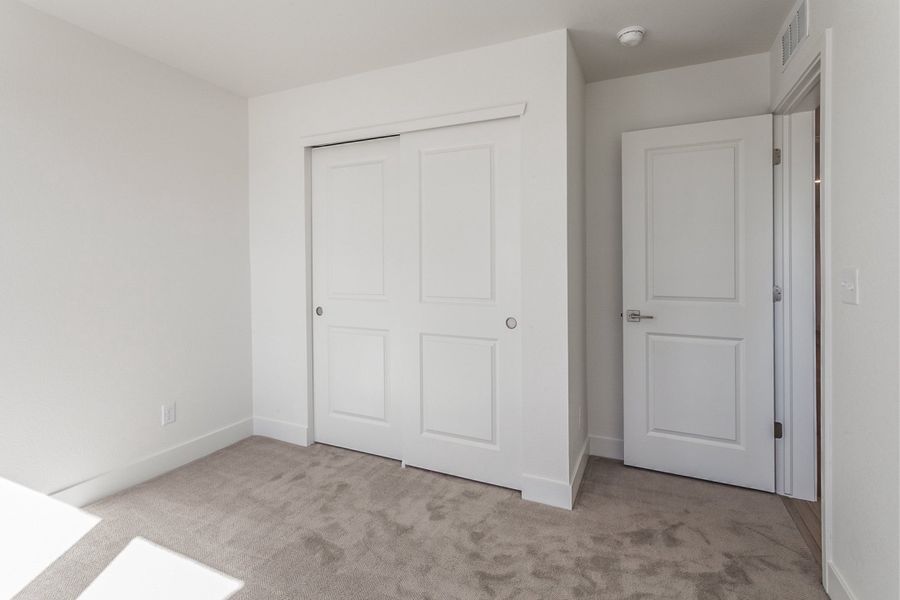 Spacious, unfurnished interior of a new home in Bloom, Fort Collins (Image 59).