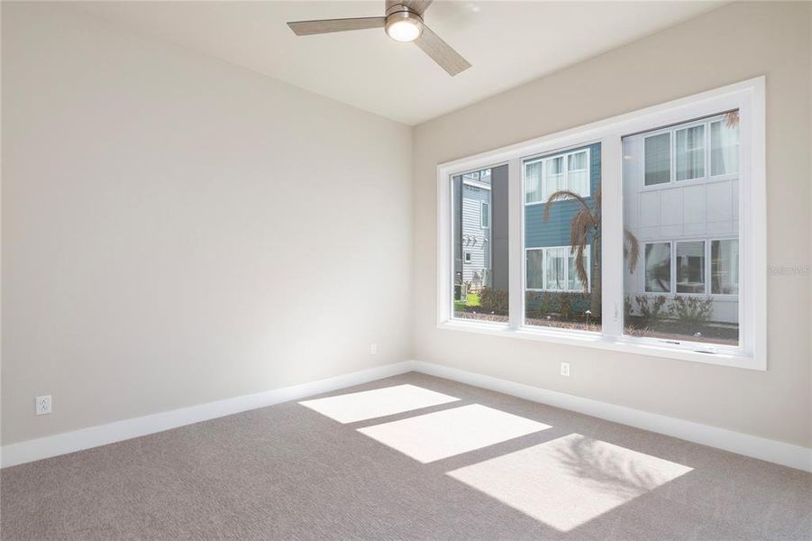 Spacious, unfurnished interior of a new home in , Kissimmee (Image 10).