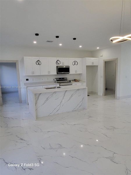 Image 15 of a home in .