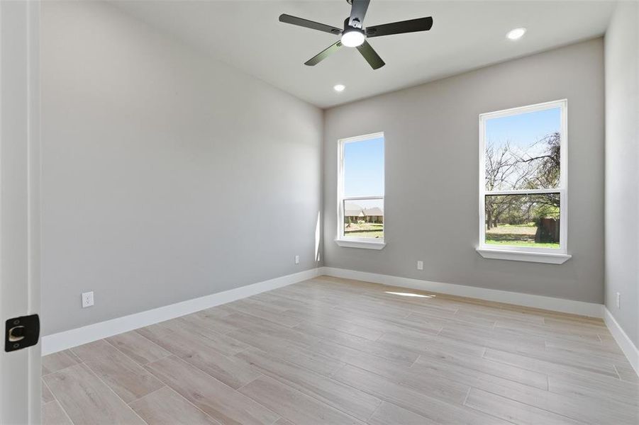 Spacious, unfurnished interior of a new home in , Fort Worth (Image 25).