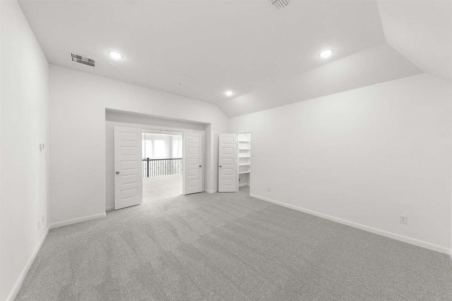 Spacious, unfurnished interior of a new home in Nelson Lake, Rockwall (Image 31). Spacious, unfurnished interior of a new home in Nelson Lake, Rockwall (Image 31).