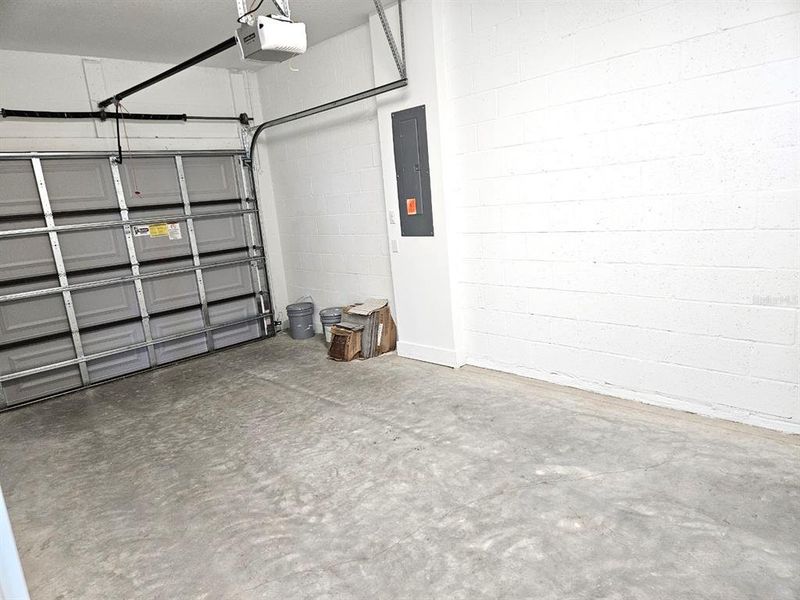 Spacious, unfurnished interior of a new home in , Ave Maria (Image 18).