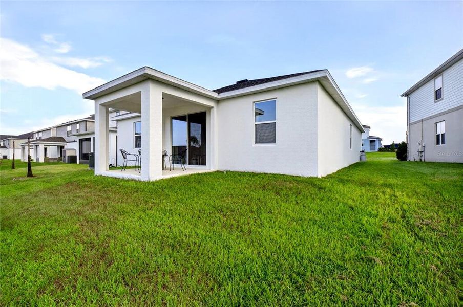 Exterior details and patio area of a home in , Groveland (Image 25).