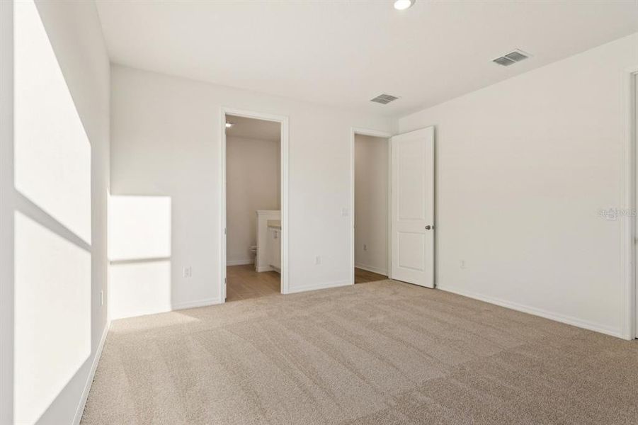 Spacious, unfurnished interior of a new home in Tyson Reserve, St. Cloud (Image 11). Spacious, unfurnished interior of a new home in Tyson Reserve, St. Cloud (Image 11).