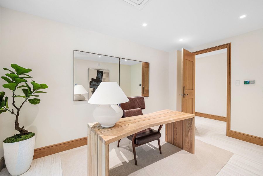 Property Manager/Staff Office