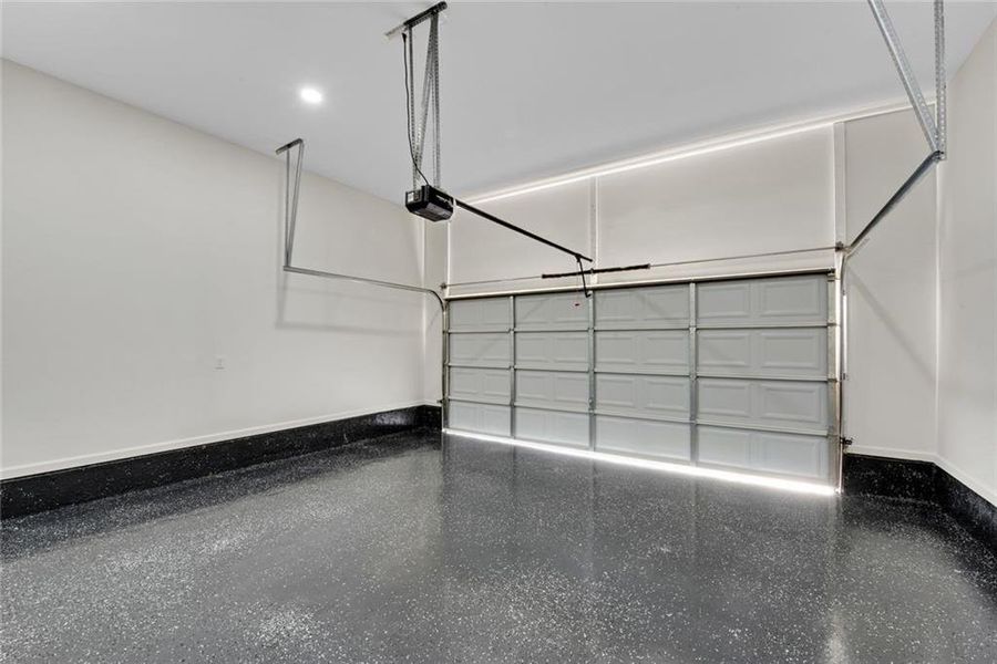 Spacious, unfurnished interior of a new home in , Ellenwood (Image 27).