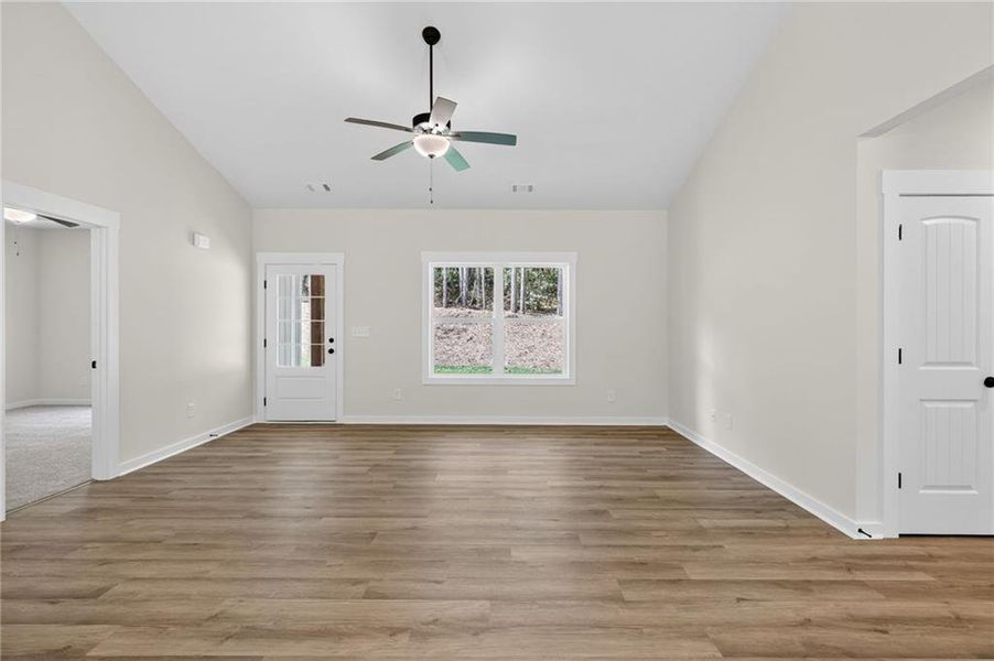 Spacious, unfurnished interior of a new home in , Cedartown (Image 23).