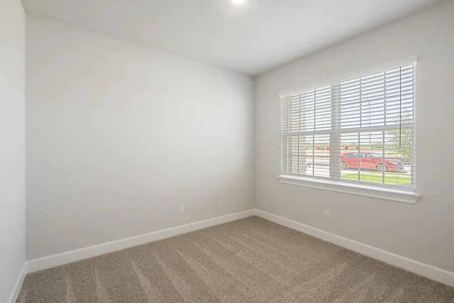 Spacious, unfurnished interior of a new home in Canyon Ranch, Jarrell (Image 7).