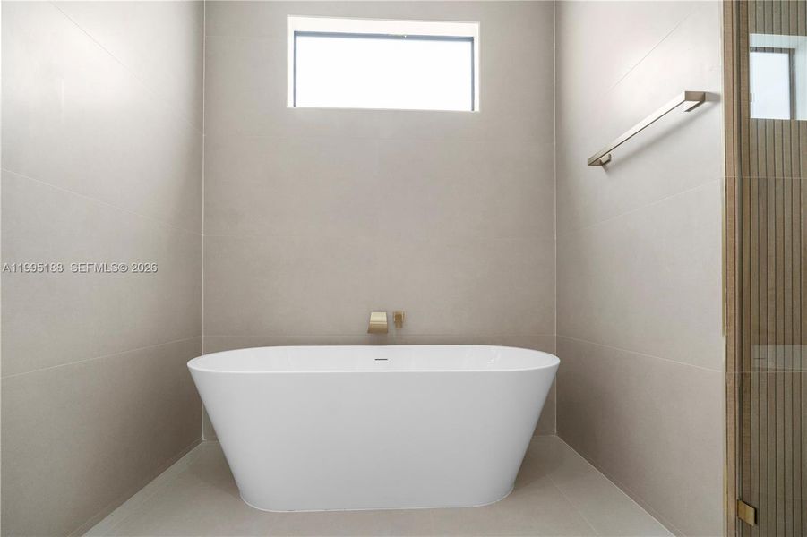 Close-up of interior finishes inside a home in , Cape Coral (Image 21).