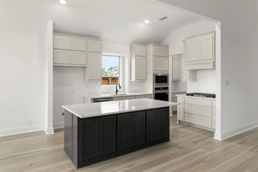 10. 1812 Possum - Kitchen (2) 10. 1812 Possum - Kitchen (2)