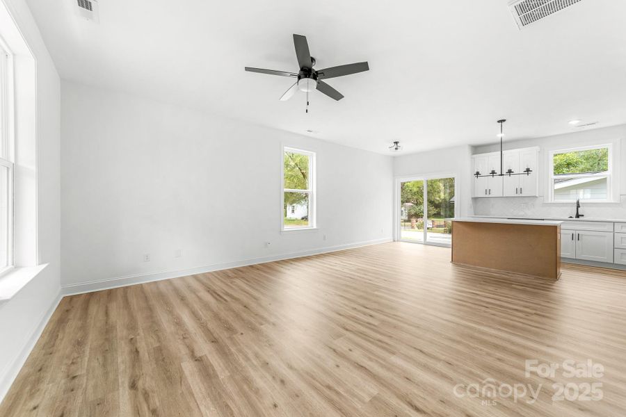 Spacious, unfurnished interior of a new home in , Shelby (Image 22).