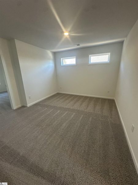 Spacious, unfurnished interior of a new home in Shiloh Trail, Wellford (Image 34).