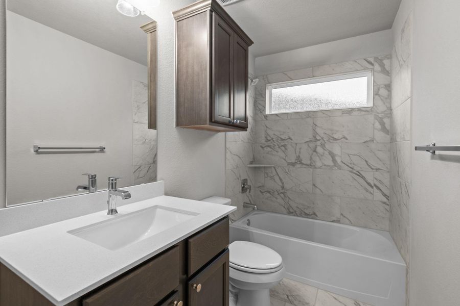 Furnished interior view inside a new home in Briarwood Crossing, Rosenberg (Image 8). Furnished interior view inside a new home in Briarwood Crossing, Rosenberg (Image 8).