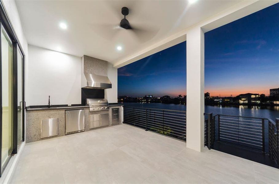 Exterior details and patio area of a home in , Treasure Island (Image 50).