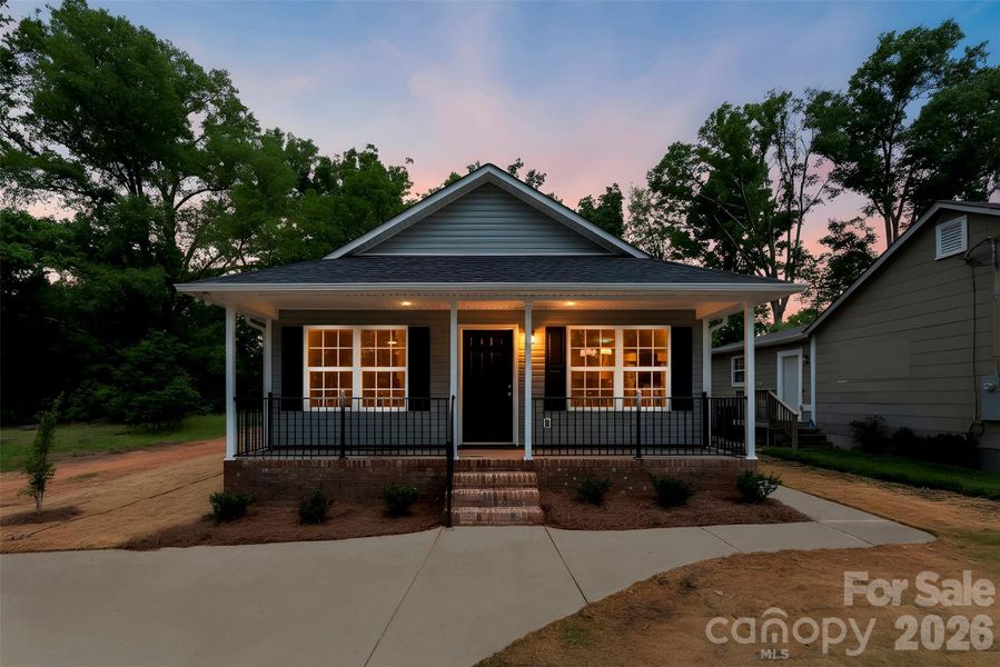 Front exterior of a new home in , Rock Hill, SC, highlighting curb appeal (Image 17). Front exterior of a new home in , Rock Hill, SC, highlighting curb appeal (Image 17).