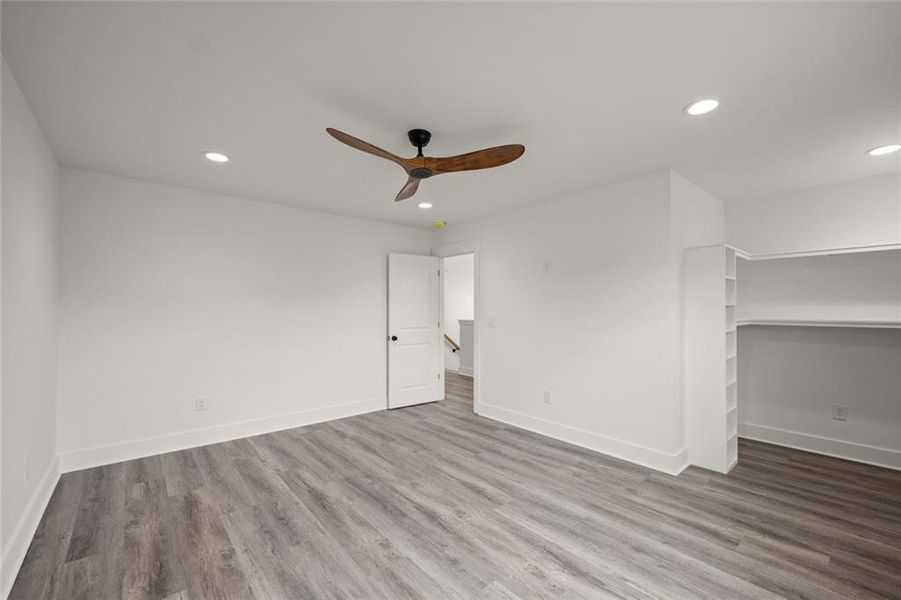 Spacious, unfurnished interior of a new home in , Clarkesville (Image 24).