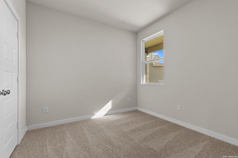 Spacious, unfurnished interior of a new home in Millican Grove, San Antonio (Image 15).