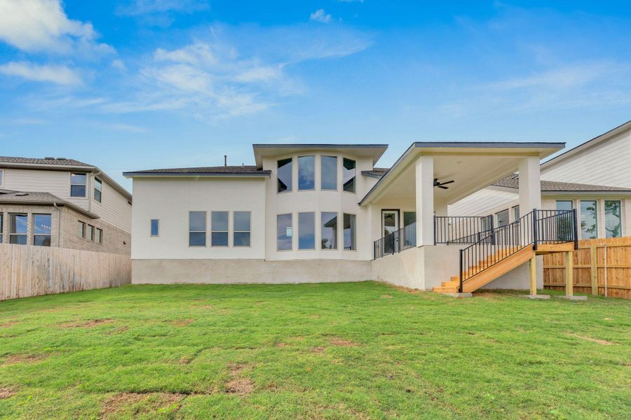 Grass is digitally enhanced.