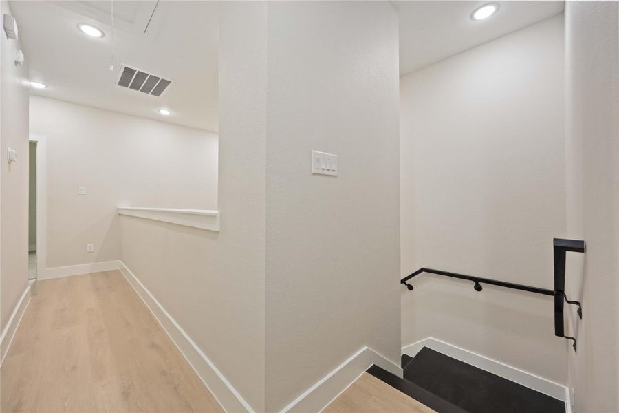 Spacious, unfurnished interior of a new home in , Houston (Image 32).