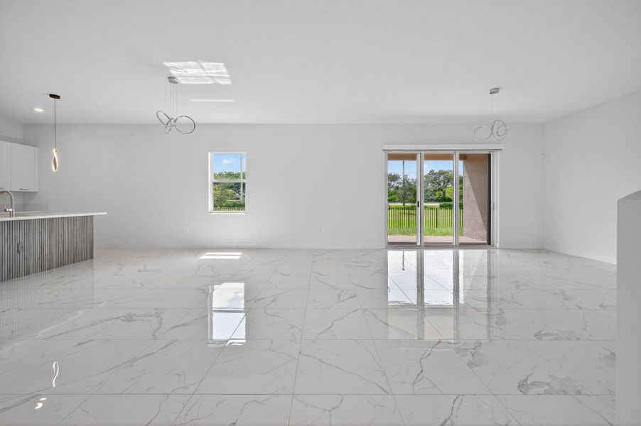 Spacious, unfurnished interior of a new home in , Davie (Image 41).
