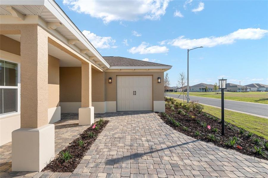 Exterior details and patio area of a home in , Ocala (Image 26).